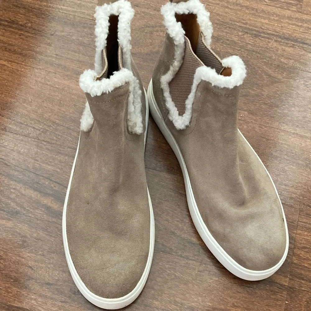 Lucky Brand Tan Suede Ankle Boots with White Fur Trim Sz 8.5
